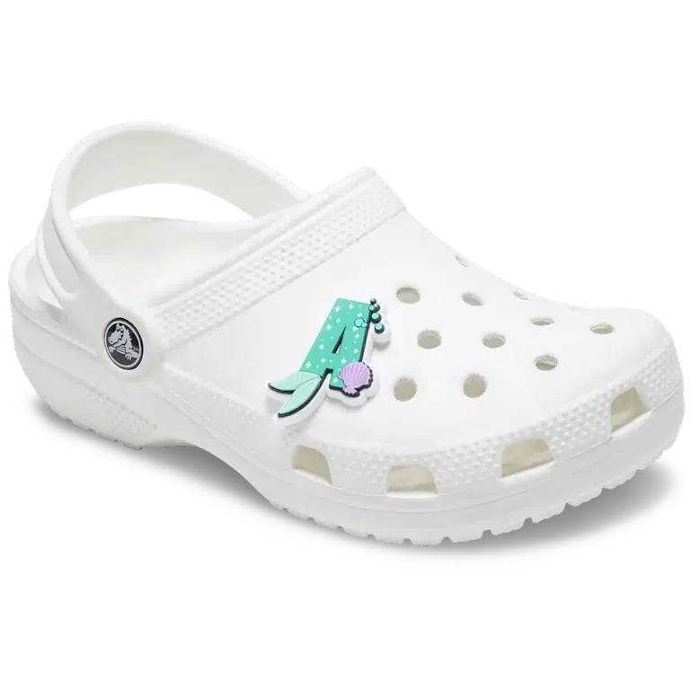 Brelocuri Jibbitz™ cu litera „a” și personaje Disney Brelocuri Jibbitz™ cu litera „a” și personaje Disney