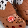 Cizme Jessie din „Toy Story” de la Disney și Pixar Cizme Jessie din „Toy Story” de la Disney și Pixar