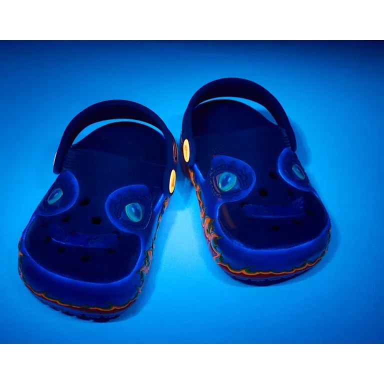 Classic Clog pentru copii mici „I am Dragon Lights” Classic Clog pentru copii mici „I am Dragon Lights”