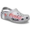 Coca-Cola x Crocs Crossover Light X Sandale unisex casual cu pantofi fără toc pentru activități în aer liber, de culoare gri