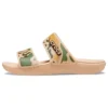 Crocs clasice cu imprimeu camuflaj „Tan Green”