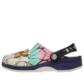 Crocs x Demon Slayer Classic Clog „Shinobu Kocho”