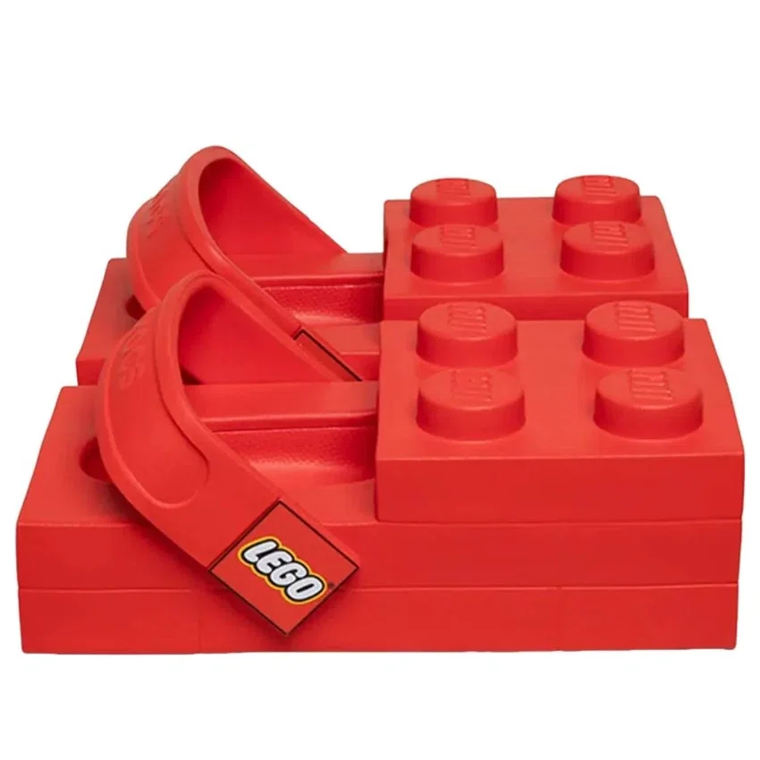 Crocs x LEGO Brick Saboțe „Red” Crocs x LEGO Brick Saboțe „Red”