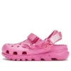 Crocs x Post Malone Duet Max Saboțe „Electric Pink” Crocs x Post Malone Duet Max Saboțe „Electric Pink”