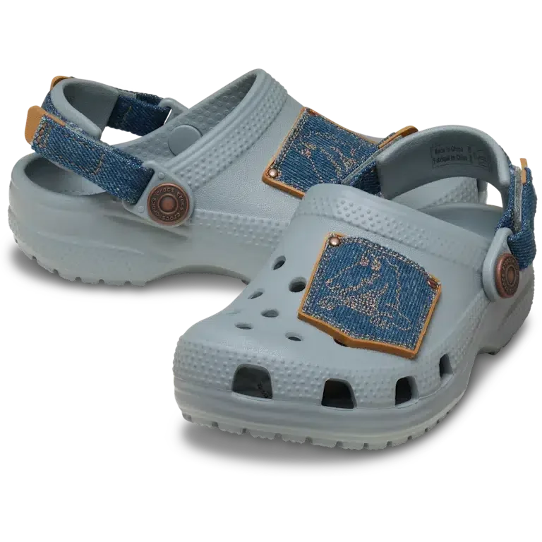 Sabot clasic din denim pentru copii mici, cu curea reglabilă în spate Sabot clasic din denim pentru copii mici, cu curea reglabilă în spate