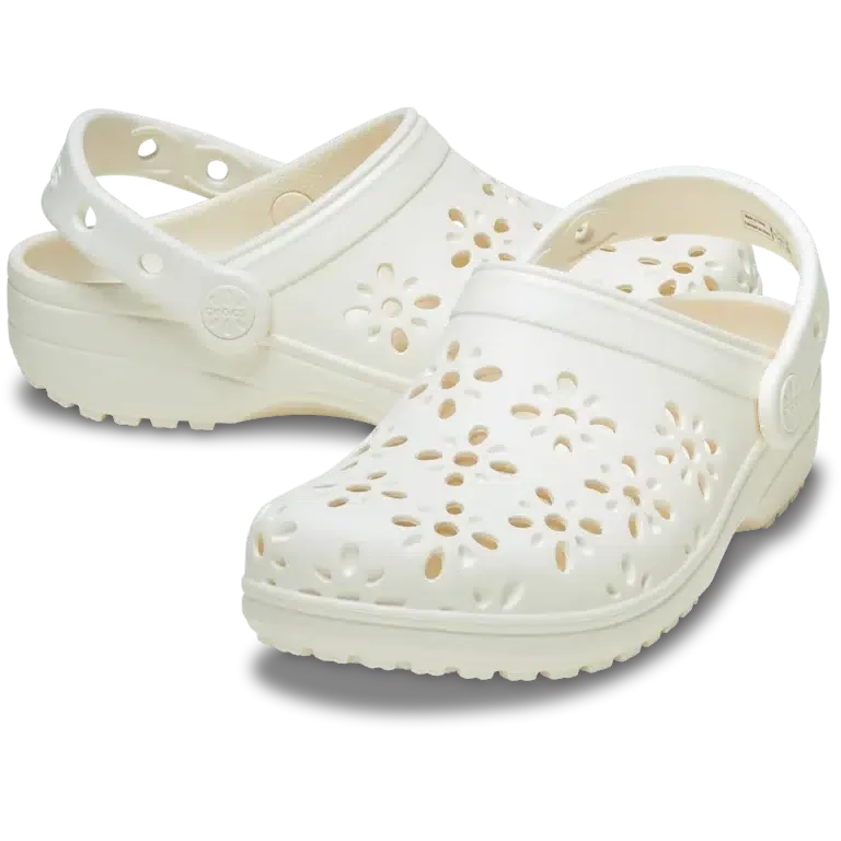 Sabotul clasic pentru copii cu decupaje florale Sabotul clasic pentru copii cu decupaje florale