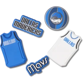 Set de 5 brelocuri Jibbitz™ NBA Dallas Mavericks Set de 5 brelocuri Jibbitz™ NBA Dallas Mavericks