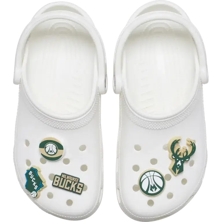 Set de 5 brelocuri Jibbitz™ NBA Milwaukee Bucks Set de 5 brelocuri Jibbitz™ NBA Milwaukee Bucks
