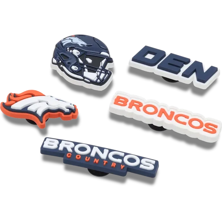 Set de 5 brelocuri Jibbitz™ pentru încălțăminte cu tema Denver Broncos din NFL Set de 5 brelocuri Jibbitz™ pentru încălțăminte cu tema Denver Broncos din NFL