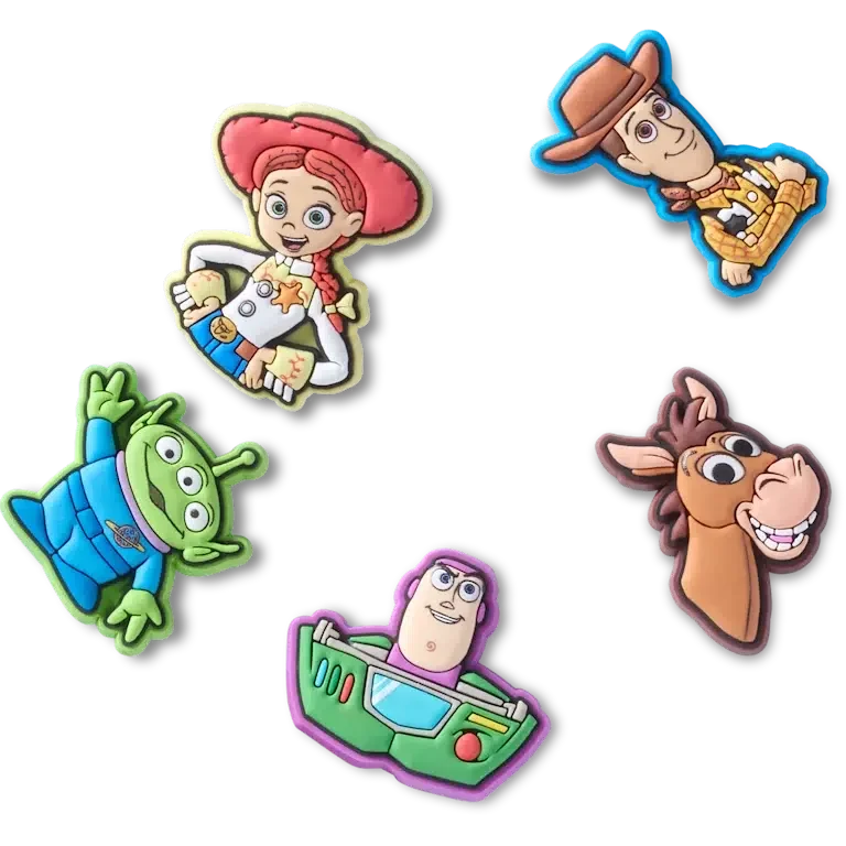 Set de 5 brelocuri Jibbitz™ pentru încălțăminte „Toy Story” de la Disney Pixar Set de 5 brelocuri Jibbitz™ pentru încălțăminte „Toy Story” de la Disney Pixar