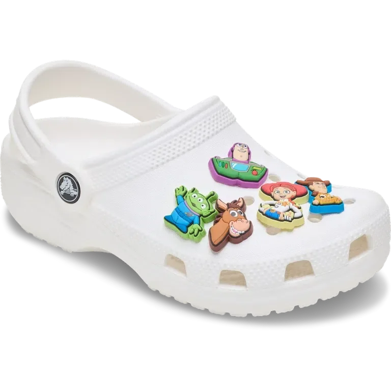 Set de 5 brelocuri Jibbitz™ pentru încălțăminte „Toy Story” de la Disney Pixar Set de 5 brelocuri Jibbitz™ pentru încălțăminte „Toy Story” de la Disney Pixar